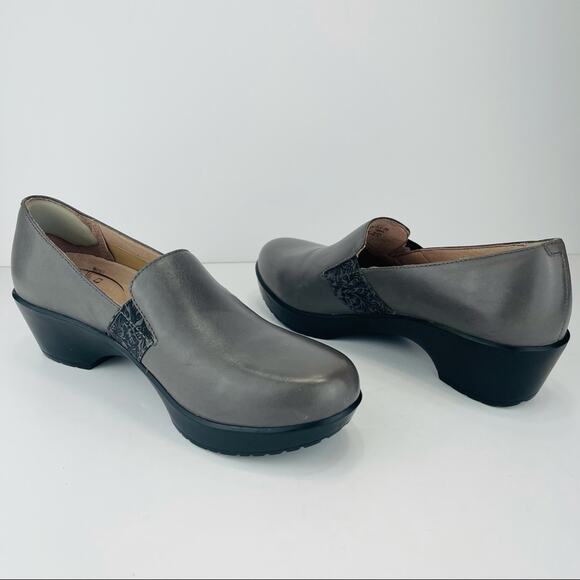 Dansko Women Clogs Size 8.5-9/39 Nursing Gray Leather Comfort Professional Wedge - Picture 13 of 16